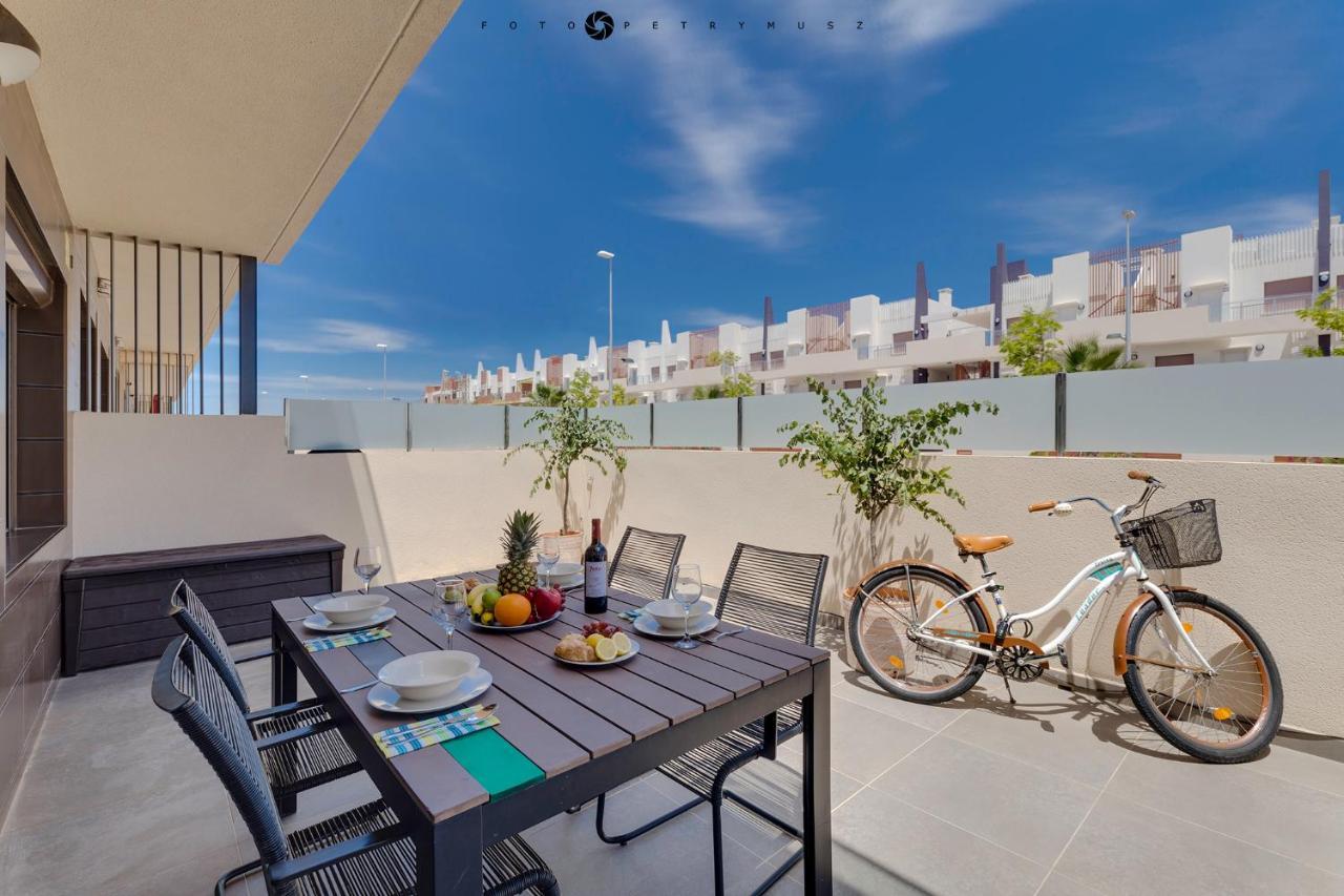 Apartamento En La Planta Baja "Playa Elisa" Pilar de la Horadada Buitenkant foto